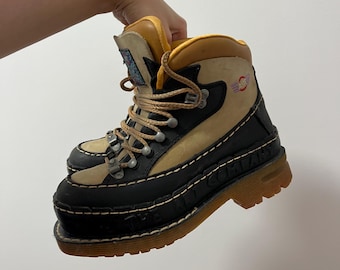 Vintage The Art Company Chunky Platform Boots Y2K