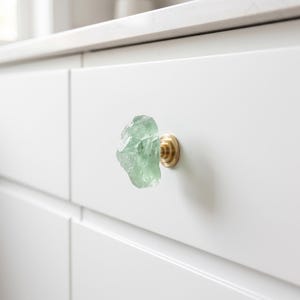 Natural Raw Crystal Cabinet Knob Gemstone Drawer Pull Quartz Furniture Hardware Luxury Dresser Wardrobe Kitchen Cabinet Handle Decor