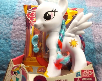 G4 My Little Pony Princess Celestia 8 1/2" Zilla Pony Orig emballage