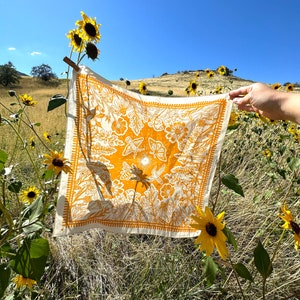 Blooming Bandana - Goldenrod - Wildflower + Pollinators - 100% Cotton