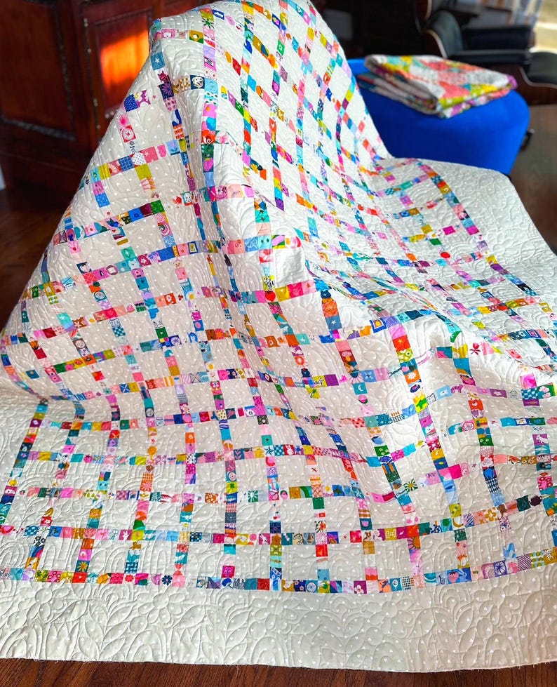 Modello di trapunta filatelica, francobollo moderno, patchwork, taglio di precisione, facile da realizzare immagine 2