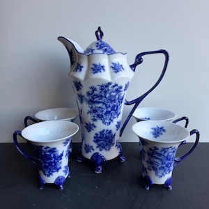 Vintage Blue & White Ironstone Coffee Pot + 4 cups scalloped edges, ornate footed bases, Very Beautiful Fancy