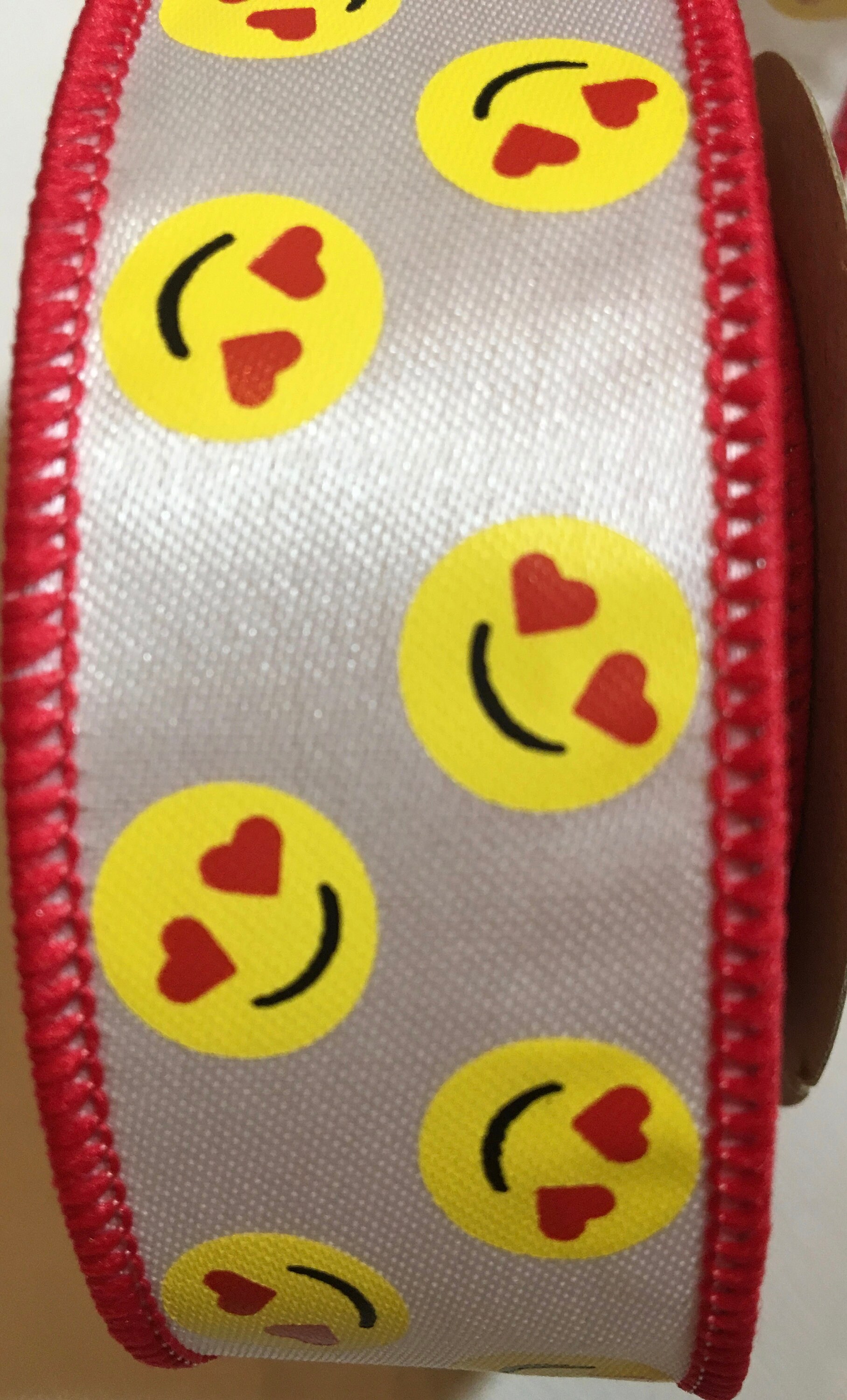 Love♡ribbon Cherished Hearts, 2 1/2 Inch,100-FT, Wire Edge - Karaboo Ribbons