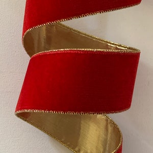 Farrisilk 4 X 10 YD Red Velvet Santa Wired Ribbon in Red, Gold and Wh –  DecoratorCrafts