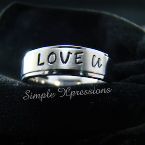Personalisierte Hand gestempelt Ring - 6 mm matt w / glänzende Kanten