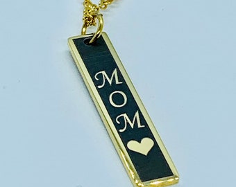 Personalized bar necklace