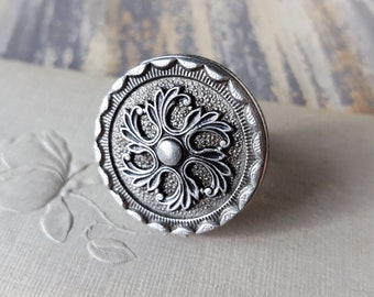 Vintage Metal Button Ring, Adjustable Stainless Steel Ring, Statement Rings under 50, Vintage Button Jewelry veryDonna