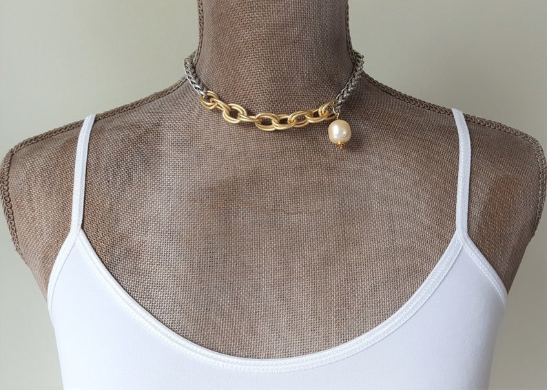 Gold /& Silver Rope Chain Necklace Vintage Glass Pearls Upcycled Jewelry veryDonna Choker Chain Style Baroque Pearl Necklace