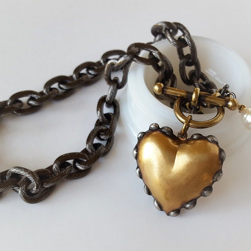 Chunky Gold Heart Choker, Love Token, Heart Necklace, Love Gift, shops Gunmetal Toggle Necklace, Artisan Heart Pendant, veryDonna