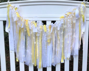 Yellow daisy fabric garland