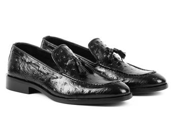 Mocassins à pampilles en cuir d'autruche noir faits main | Chaussures habillées de luxe sans lacets pour hommes