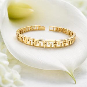 Gold-plated bracelet Greek key style. bild 1