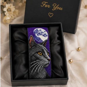 Beaded bracelet with a cat pattern | Bead Weaving PDF Bundle  | 5 different colors