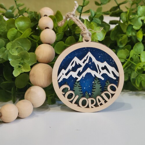 Décoration 3D Colorado • Bois de bouleau découpé au laser et peint à la main