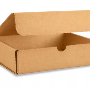 Cajas de correo de literatura troqueladas de 8" x 6" x 2" (65 unidades)