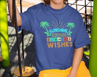 T-shirt Sunshine Kisses Summer Wishes, grafisch T-shirt tropische vakantie, shirt stranddag, palmboomkleding, cadeau voor zomerliefhebber, uniseks
