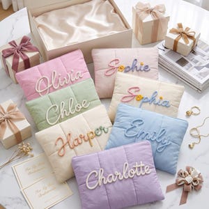 Customized chenille name laptop cover, personalized quilted laptop bag, 13-15 inch laptop cover, a great gift for your colleague