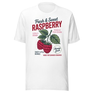 Retro Raspberry T-Shirt, Vintage Fruit Graphic Tee, Fresh & Sweet Raspberry Shirt, Summer Berry Tee, Cottagecore Fruit Shirt