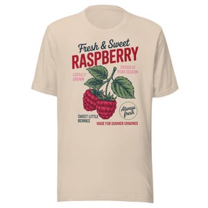 Retro Raspberry T-Shirt, Vintage Fruit Graphic Tee, Fresh & Sweet Raspberry Shirt, Summer Berry Tee, Cottagecore Fruit Shirt