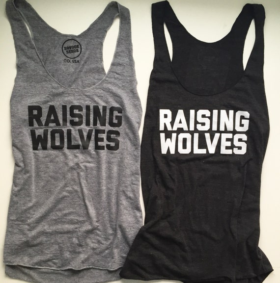 604SERVICE : 604서비스] CAPSULE WOLF SLEEVELESS TOP - SAMPLAS