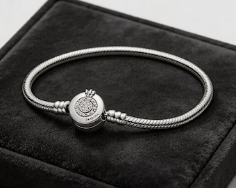 S925 Sterling Silber Schlangenkette Armband, Pandora Style Crown Charm Armband, zierliches Geschenk für Sie