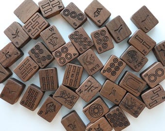 Juego de Mahjong Americano de Madera Dura - 160 Fichas - Nogal