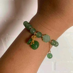 Handmade Jade dangle charm lucky prosperous Asian bracelet green jade-like stones beads Chinese New Year