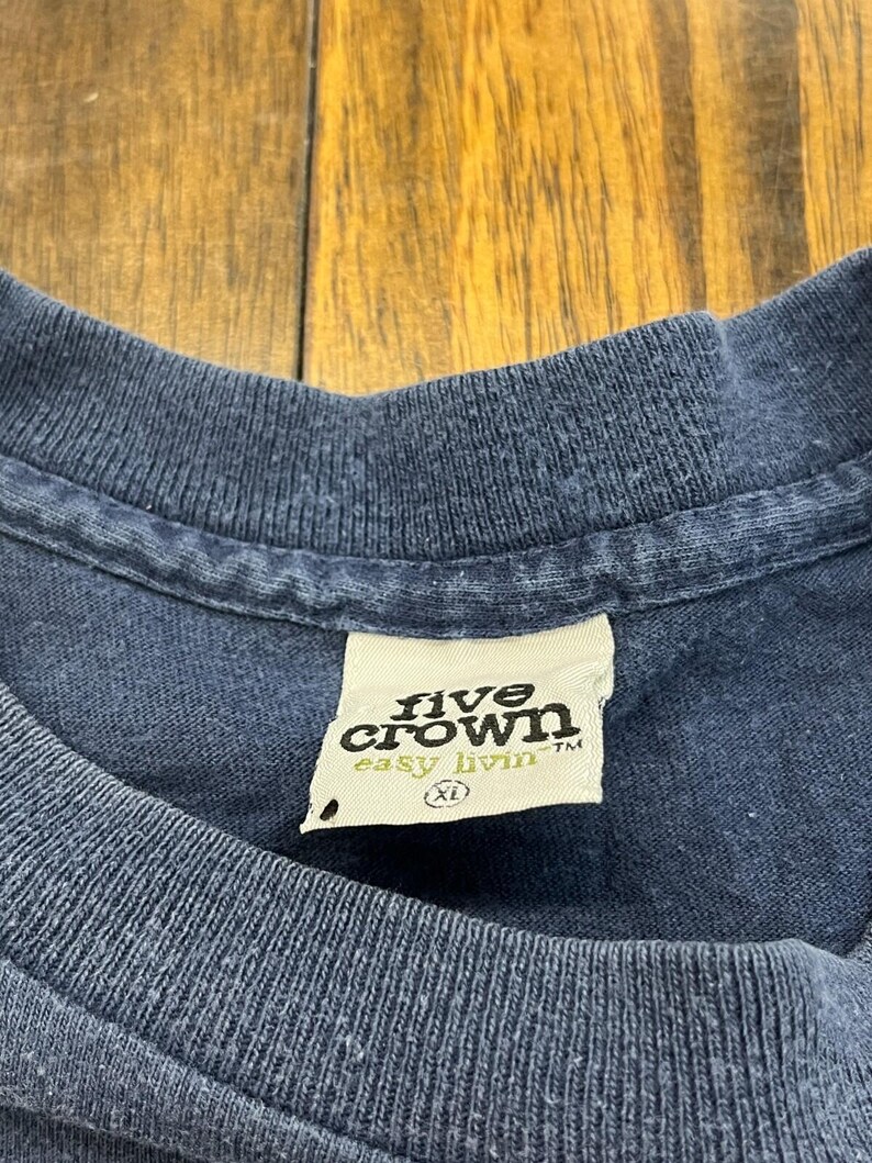 Camiseta vintage Five Crown Easy Livin Graphic XL Azul Doin Tha Bump Bumper Car Y2K imagen 3