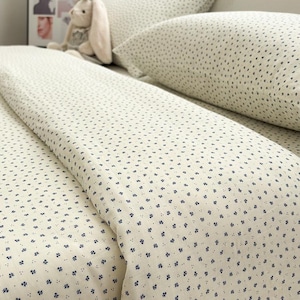 100% Cotton Blue Floral Bedding Set: Duvet Cover, Fitted Sheet, Pillowcases Twin Full Queen King Size Support Custom