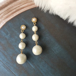 Elegante Ohrringe - Handgefertigte Polymer Clay Perlenkugeln Ohrhänger