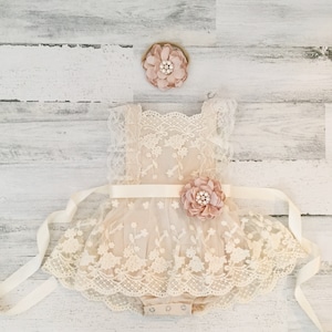 Rustic baby girl cream romper-1st birthday baby girl boho outfit-rustic cream lace romper for baby-baby chic bubble romper-country baby girl