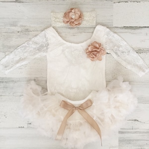 Weißer Spitzen-Body und Tutu-Rock Boho-Baby-Outfit Off-White-Baby-Body und Tutu Boho-Chic-Baby-Outfit Cake-Smash-Outfit 1. Geburtstag Bild 1