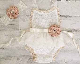 Barboteuse en dentelle bohème ivoire et bandeau-Barboteuse en dentelle pour bébés filles-Barboteuse bohème ivoire pour 1er anniversaire-Vêtements pour bébé fille