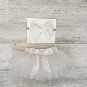 New Baby girl gift-white boho baby outfit-tutu bloomers and headband-1st birthday outfit-cake smash outfit-new baby outfit-baby girl clothes