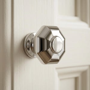 Vintage Cabinet Knobs and Drawer Pulls Solid Metal Furniture Hardware Round Dresser Knob Kitchen Cupboard Handles Wardrobe Door Pulls