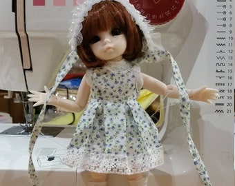 Littlefee BJD liebt ihr neues Kleid