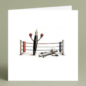 Könnte beinhalten: Eine quadratische Grußkarte mit einer Illustration eines schwarzen Füllfederhalters mit roten Boxhandschuhen, der triumphierend in einem Boxring über einem besiegten silbernen Schwert mit blauen Boxhandschuhen und kleinen Sternen steht.