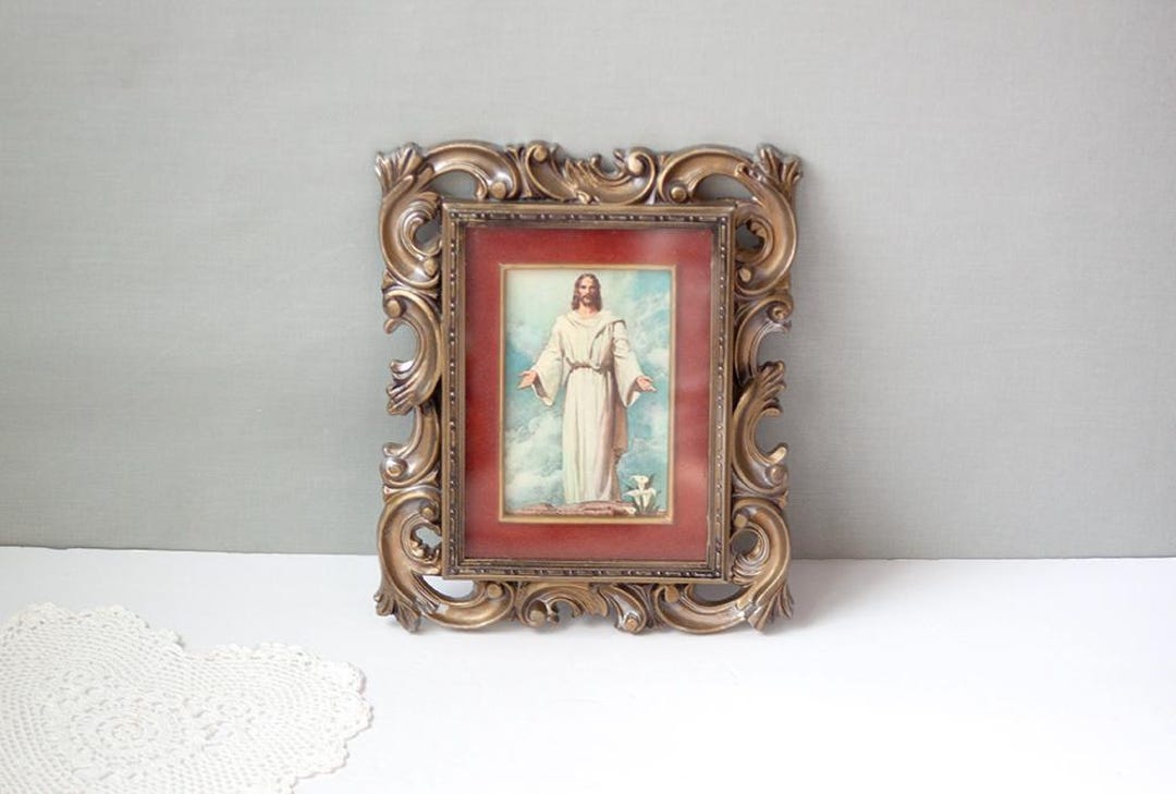 Vintage Ornate Gold Toned Frame Picture of Jesus With Velvet Textured ...