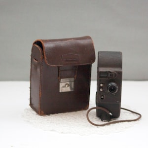 Bell & Howell Filmo Double Run Eight Companion Cine Camera Model 134-G