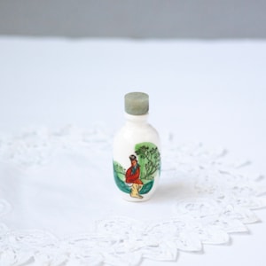 Vintage Chinese Snuff Bottle With Jade Lid and Painted illustration