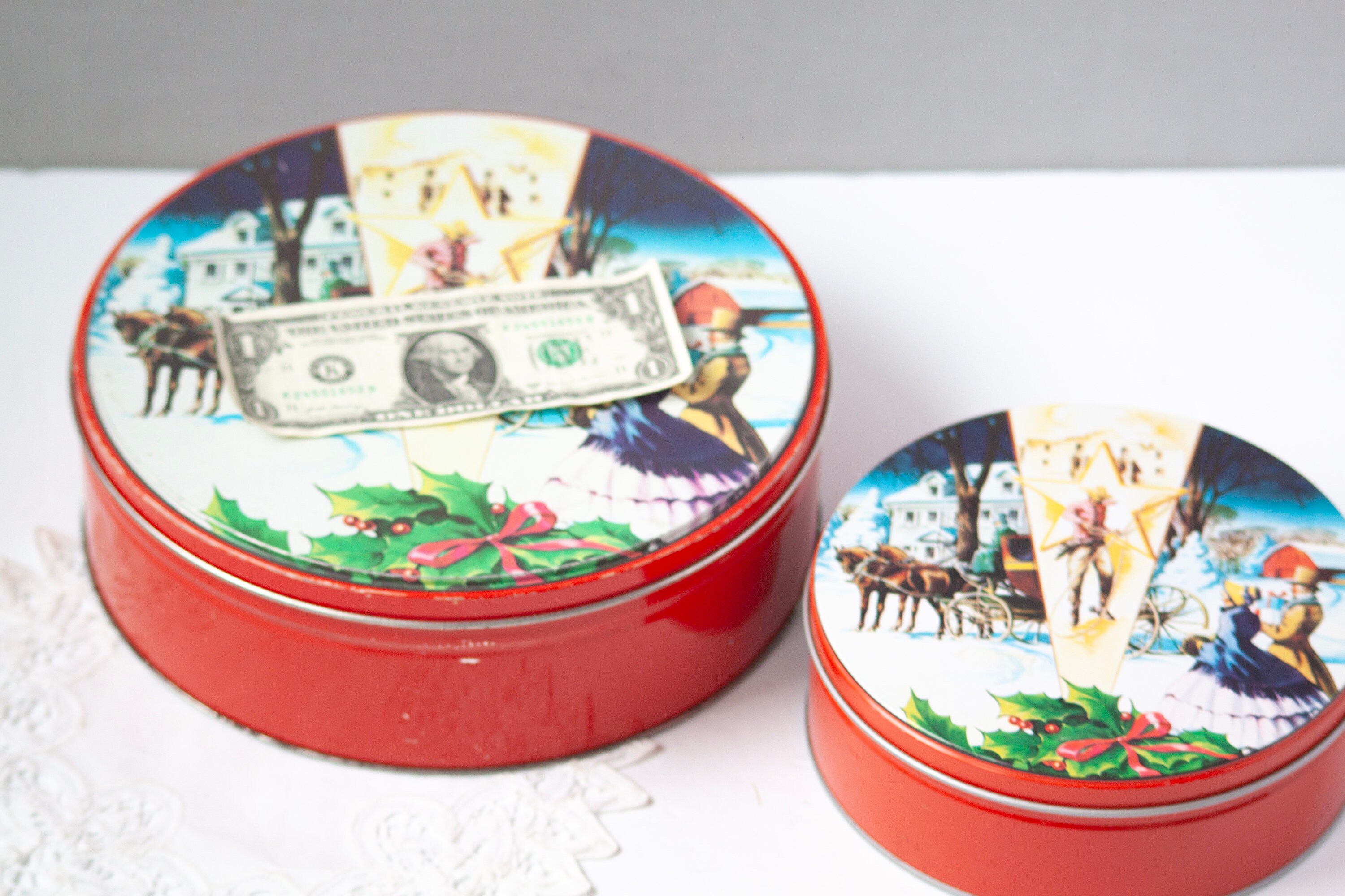 Vintage Deluxe Fruit Cake Tins by Collin Street Bakery Set of 2