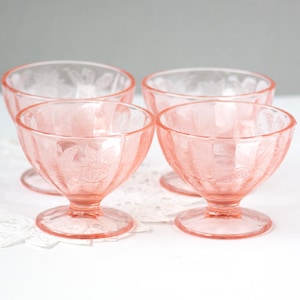 Vintage Pink Sherbet Cups Jeannette Glass Company Poinsettia Footed Dessert Cups
