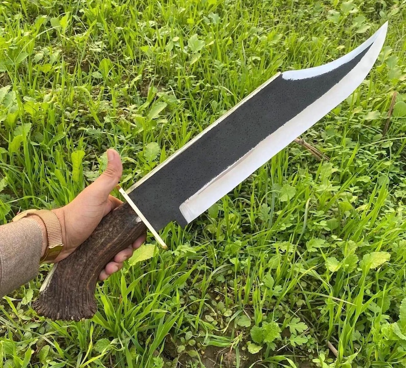 Handmade Carbon Steel Bowie Knife: Stag Horn Handle Fixed Blade Knife with Leather Sheath