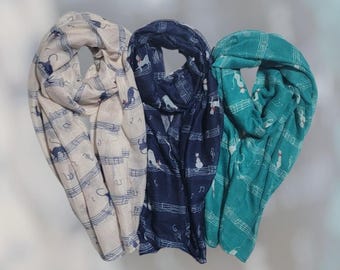Soft Scarf Wrap Shawl with Cats on the Notes.