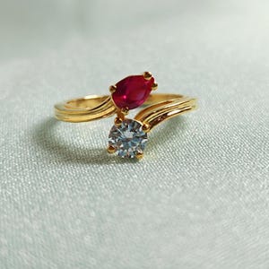 Bague ouverte rubis et moissanite en argent sterling 925 avec pierre de naissance réglable plaquée or jaune 14 carats, cadeau pour elle