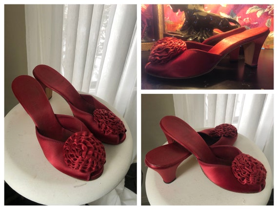 Vintage 1940s Daniel Green Ruby Red Boudoir Slippe