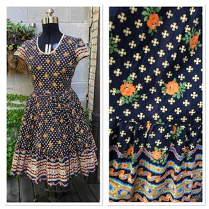 1970s Prairie cottagecore Floral Patio  Dress M L