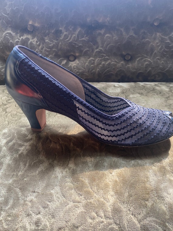 1950s Navy Mesh Peeptoe Pumps 10AA - image 7