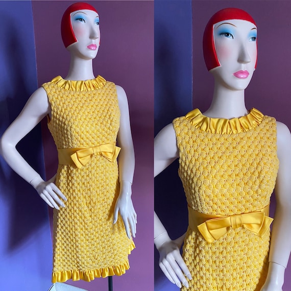 Vintage 1960s Crochet Mini Dress XS S