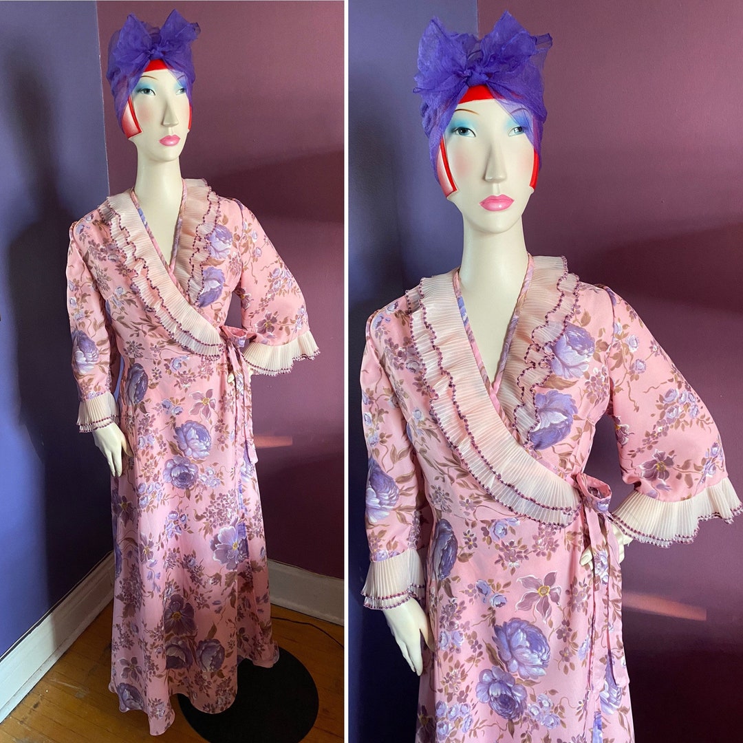 Vintage 1970s Silk Wrap Boudoir Robe Ruffle Sheer Loungewear